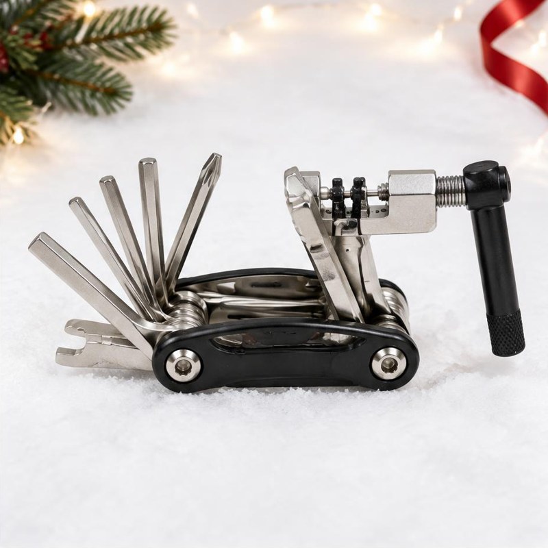 Multi-tool with chain breaker