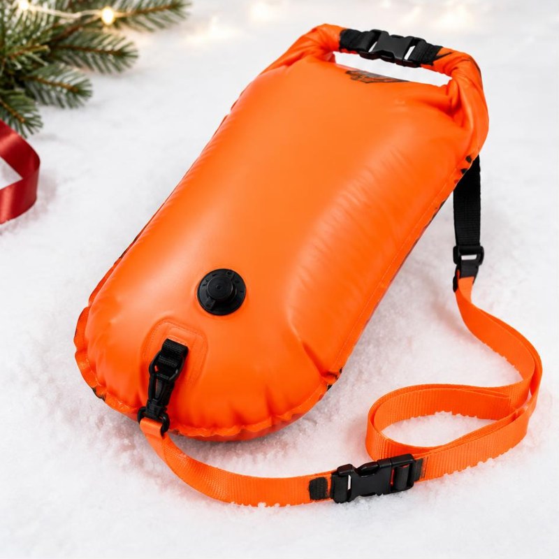 Tow float with dry bag